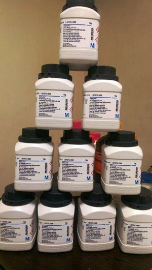 استات سرب 3 آبه مرک 107375,C4H6O4Pb x 3 H2O ,Lead(II) acetate trihydrate GR for analysis ACS,Reag. Ph Eur